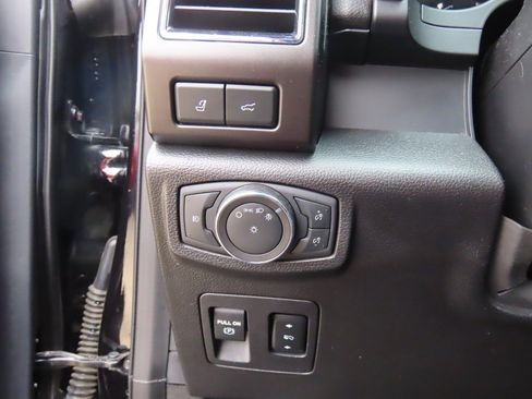 Certified 2021 Ford Expedition Limited image 22