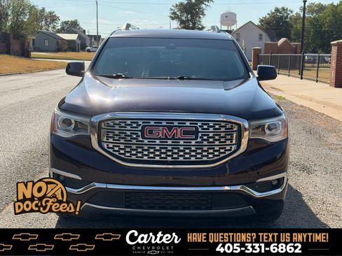 Used 2017 GMC Acadia Denali w/ Technology Package FWD image 8