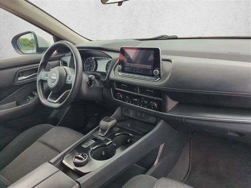 Used 2024 Nissan Rogue SV AWD/4WD image 23