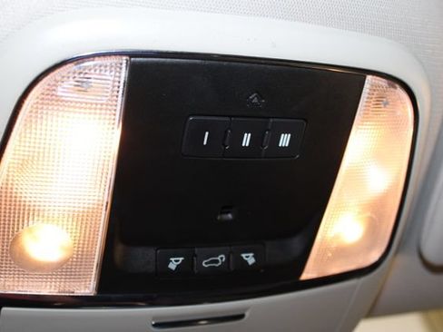 Used 2011 Dodge Durango Crew AWD/4WD image 24