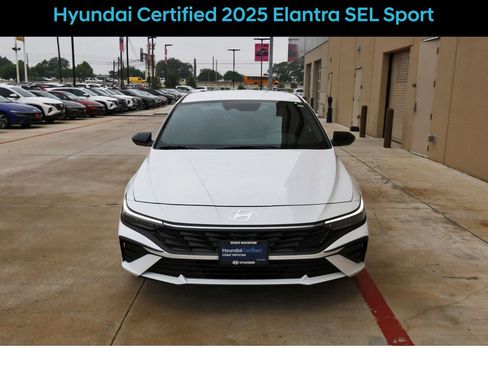 Certified 2025 Hyundai Elantra Sport FWD image 2