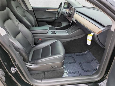 Used 2023 Tesla Model Y Long Range AWD/4WD image 22