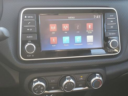 Certified 2025 Nissan Kicks Play S image 28