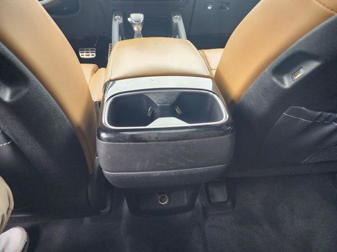 Used 2022 Kia Telluride SX w/ Towing Package image 16