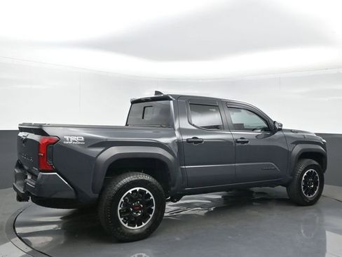 Used 2025 Toyota Tacoma TRD Off-Road w/ TRD Off Road Upgrade Package AWD/4WD image 6