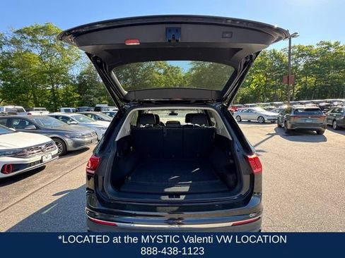 Certified 2022 Volkswagen Tiguan SE w/ Panoramic Sunroof Package AWD/4WD image 20