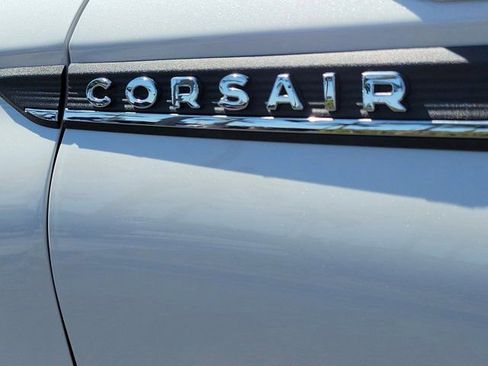 Certified 2024 Lincoln Corsair Premiere image 9