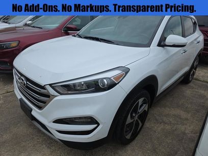 Used 2017 Hyundai Tucson Limited w/ Limited Ultimate Package 03