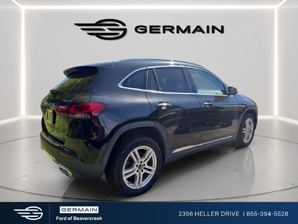 Used 2021 Mercedes-Benz GLA 250 4MATIC w/ Premium Package image 8