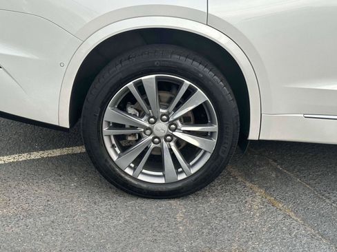 Used 2022 Cadillac XT6 Premium Luxury w/ Technology Package image 6