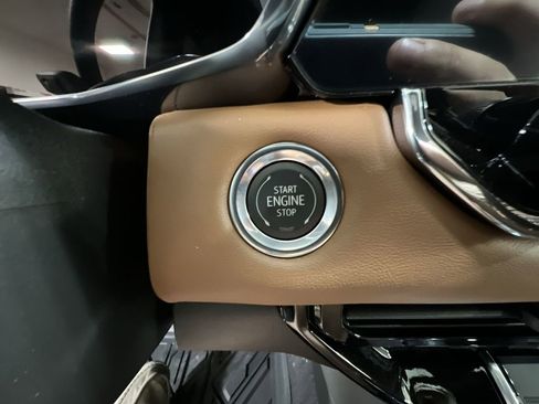 New 2025 GMC Canyon AT4 w/ Nightfall Edition image 17