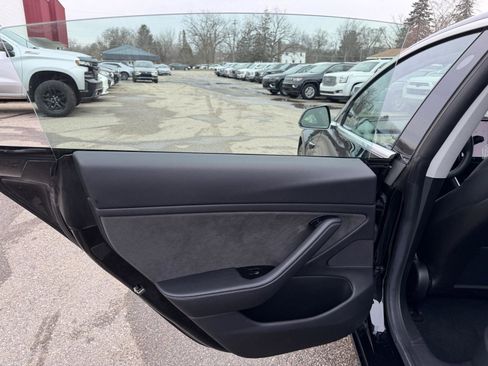 Used 2019 Tesla Model 3 Long Range image 15