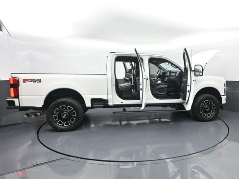 Used 2024 Ford F250 Platinum image 53