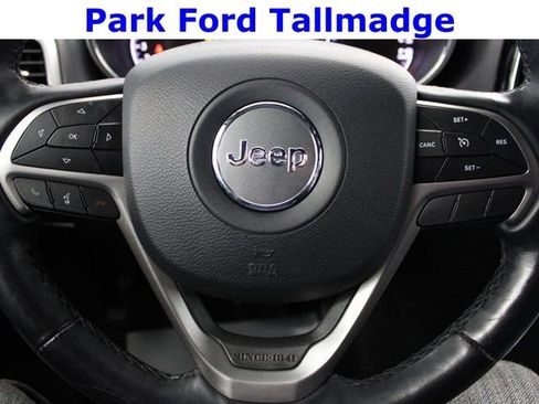 Used 2020 Jeep Grand Cherokee Limited image 15