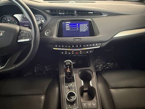 Used 2023 Cadillac XT4 Premium Luxury w/ Technology Package image 3