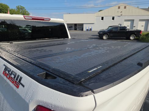 Used 2024 Chevrolet Silverado 1500 LT Trail Boss AWD/4WD image 30