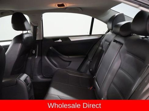 Used 2013 Volkswagen Jetta SE FWD image 24