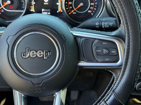Used 2020 Jeep Gladiator Sport w/ Quick Order Package 24S AWD/4WD image 18
