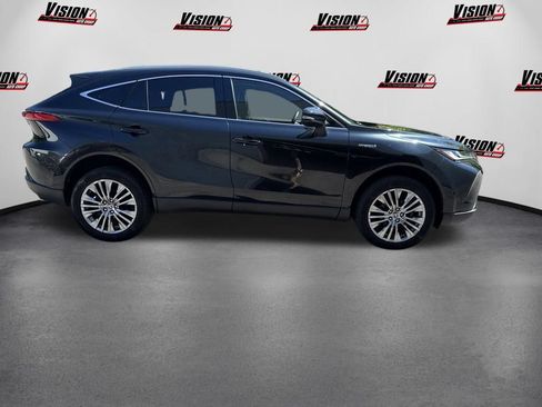 Used 2021 Toyota Venza XLE w/ Softex Package AWD/4WD image 4