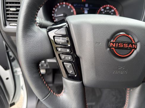 Used 2023 Nissan Frontier PRO-4X w/ Pro-4X Premium Package AWD/4WD image 24