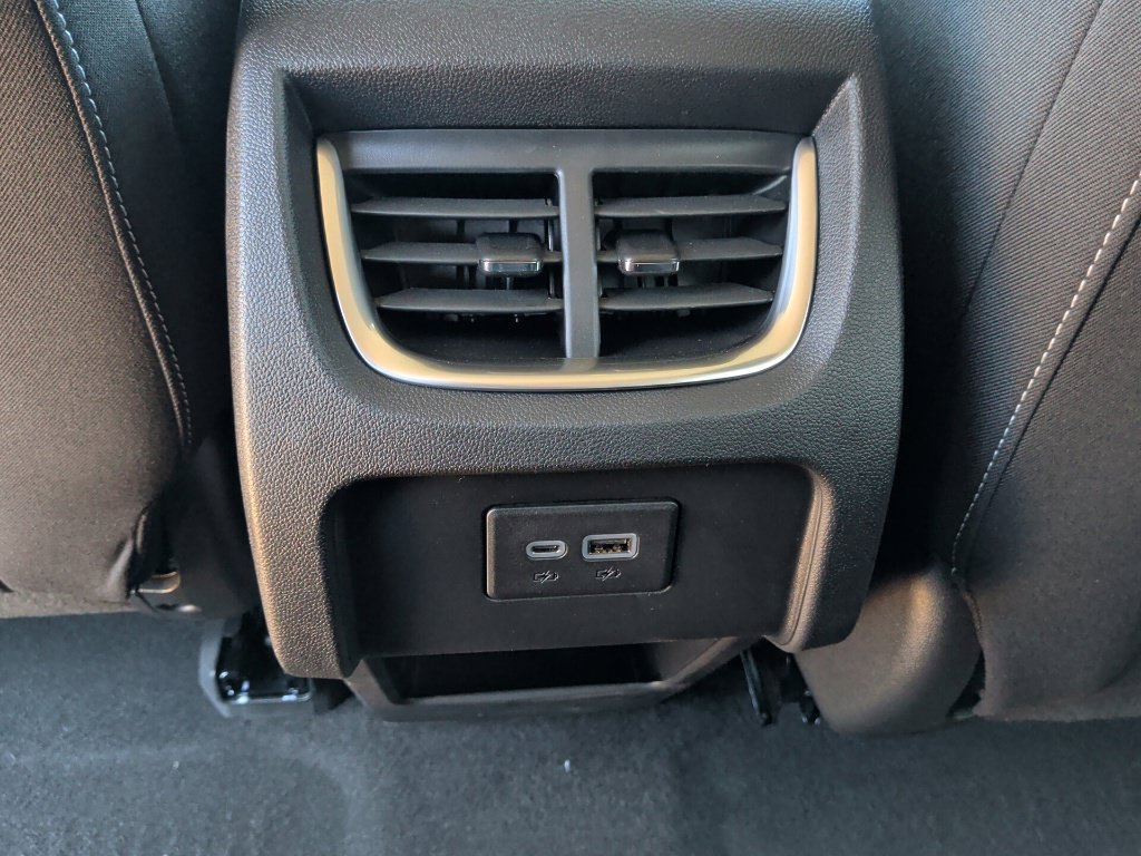 New 2026 Chevrolet Blazer LT w/ Convenience Package FWD image 34