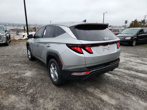 Used 2022 Hyundai Tucson SE image 3