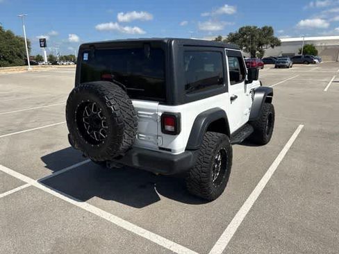 Used 2020 Jeep Wrangler Sport AWD/4WD image 5