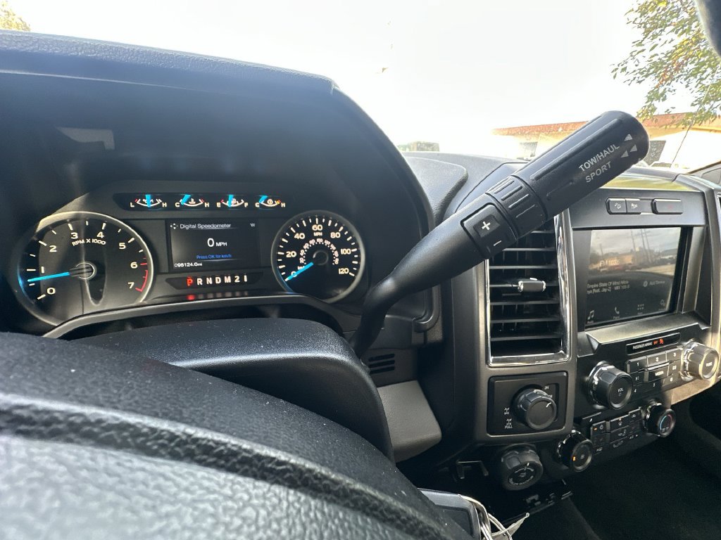 Used 2016 Ford F150 XLT w/ Equipment Group 302A Luxury AWD/4WD image 15