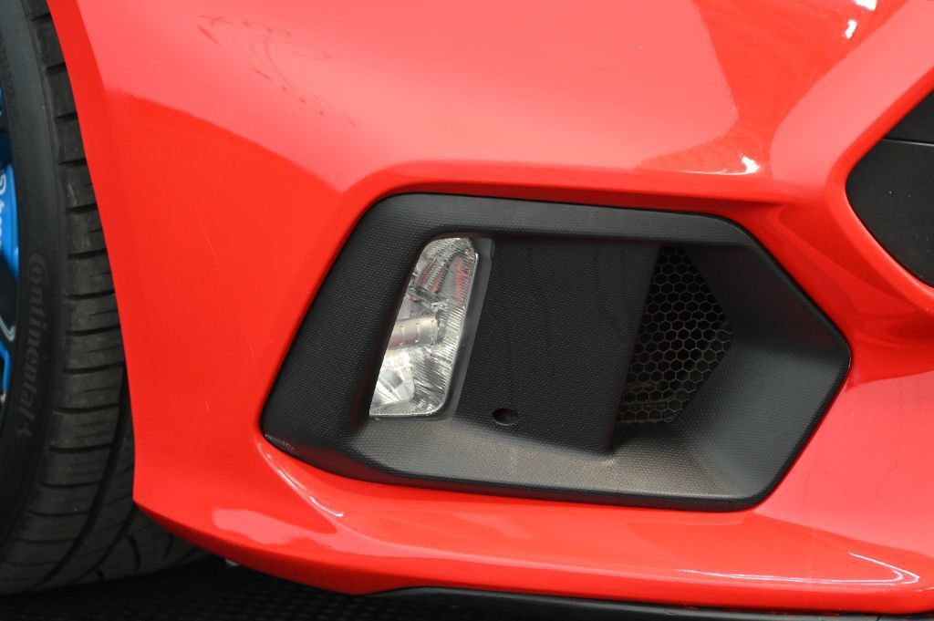 Used 2018 Ford Focus RS AWD/4WD image 10