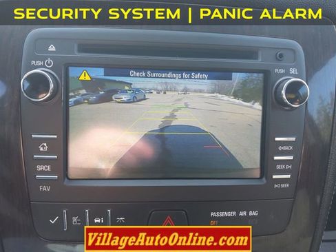 Used 2017 Chevrolet Traverse LT w/ Style and Technology Package image 20