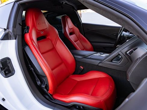 Used 2017 Chevrolet Corvette Z06 image 25