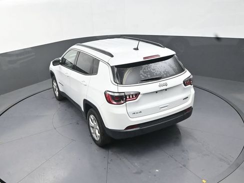 Used 2024 Jeep Compass Latitude AWD/4WD image 26