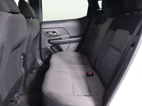 Used 2025 Nissan Kicks SV FWD image 16