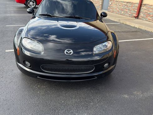 Used 2008 MAZDA MX-5 Miata Grand Touring w/ Premium Pkg RWD image 3