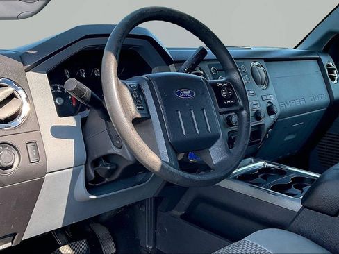 Used 2012 Ford F250 XLT w/ XLT Interior Pkg AWD/4WD image 17