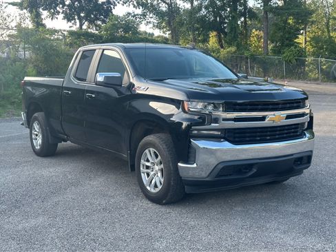 Used 2020 Chevrolet Silverado 1500 LT w/ All-Star Edition AWD/4WD image 3