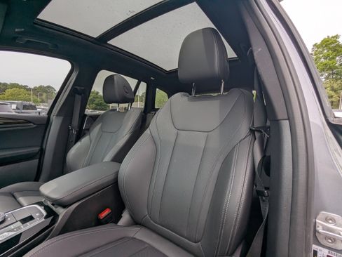 Used 2024 BMW X3 sDrive30i w/ Premium Package w/ZPA RWD image 10