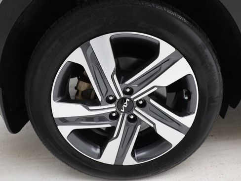 Used 2023 Kia Sorento SX Prestige image 10