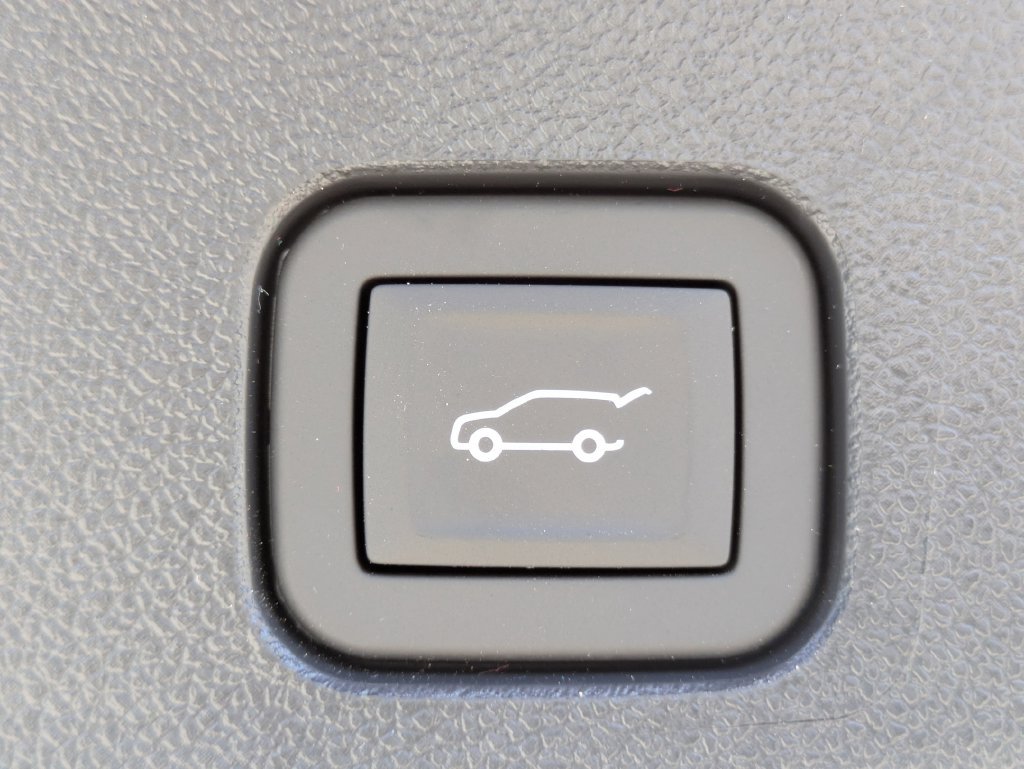New 2026 Chevrolet Traverse High Country FWD image 8