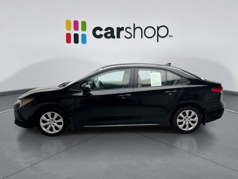 Used 2023 Toyota Corolla LE image 2