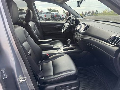 Used 2017 Honda Ridgeline RTL-T image 17