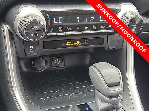 Used 2025 Toyota RAV4 XLE w/ Convenience Package AWD/4WD image 19