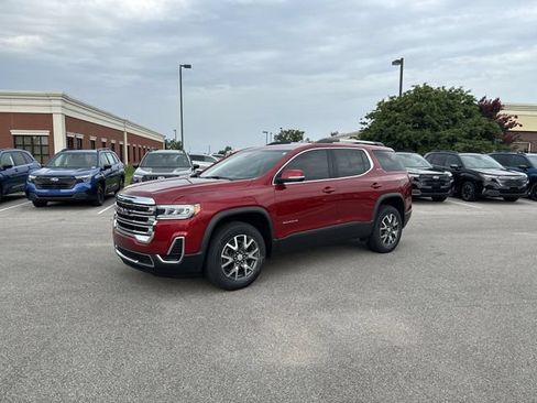 Used 2023 GMC Acadia SLE w/ Driver Convenience Package FWD image 2