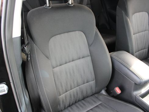 Used 2020 Kia Sportage LX image 25