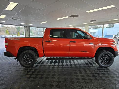 Used 2018 Toyota Tundra Limited image 2