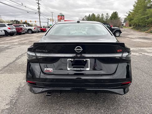 New 2026 Nissan Sentra SR w/ SR Premium Package FWD image 4