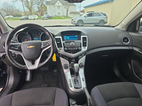 Used 2014 Chevrolet Cruze LT image 26