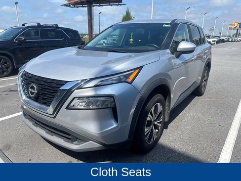 Used 2023 Nissan Rogue SV FWD image 2