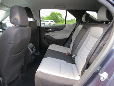 Used 2019 Chevrolet Equinox LT FWD image 11
