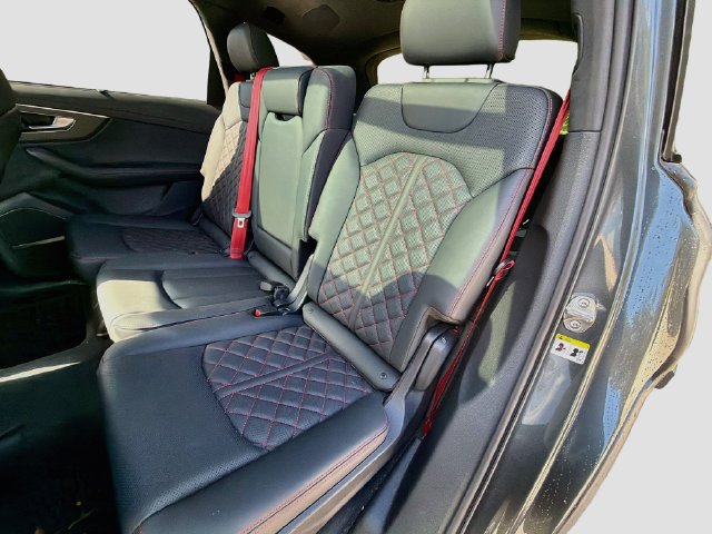 Used 2025 Audi SQ7 Prestige AWD/4WD image 22